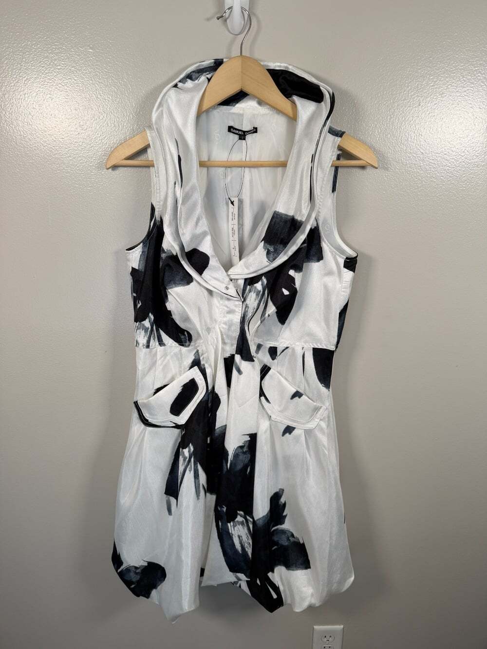 Samuel Dong Bubble Dress Small Abstract Black White Hooded Collar Vest Zip Coat